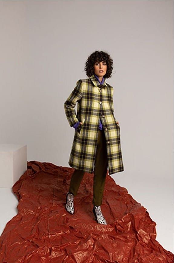abrigo-de-cuadros-mujer-885jpt-1.jpg