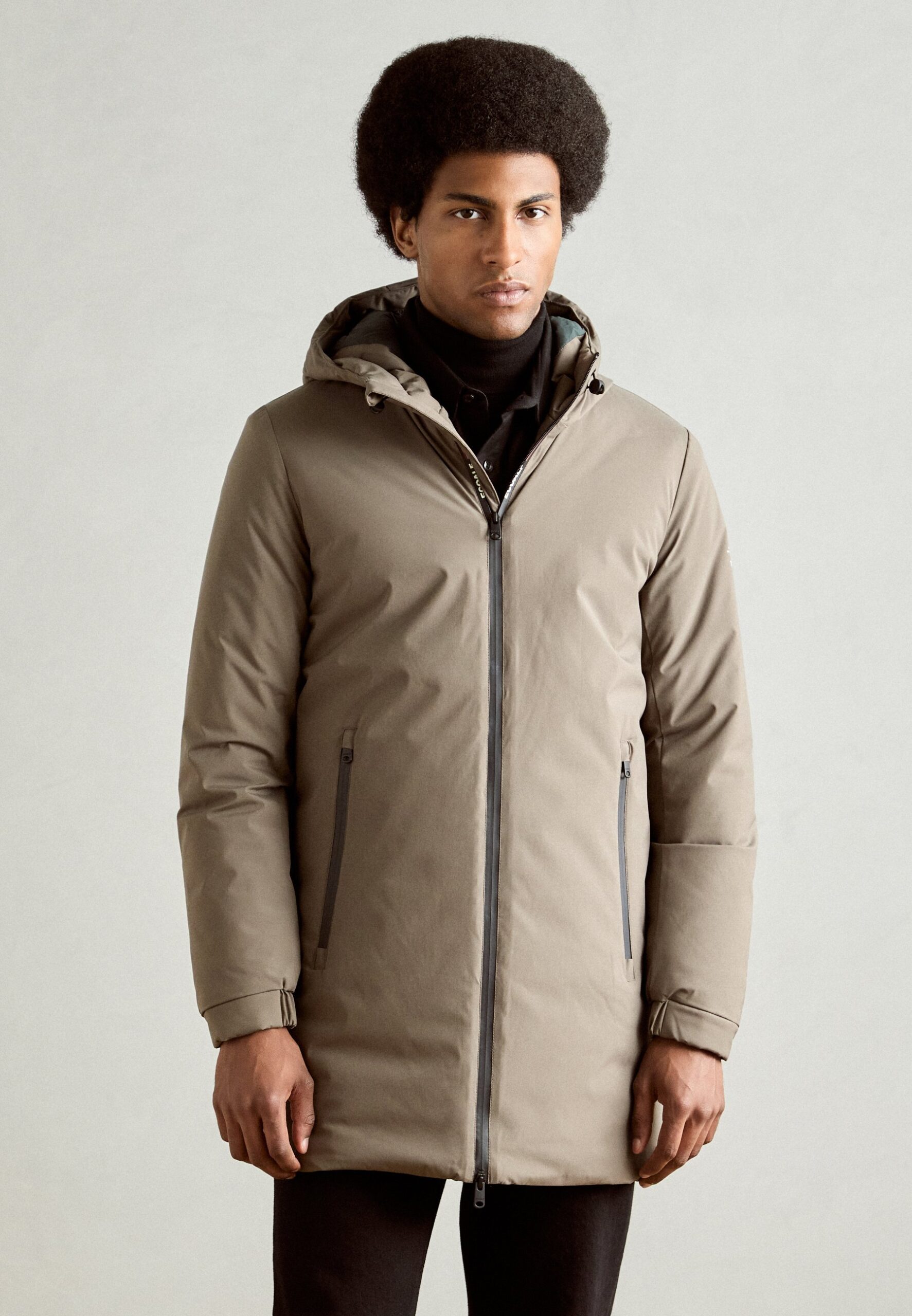 abrigo-ecoalf-hombre-641dmu-1.jpg