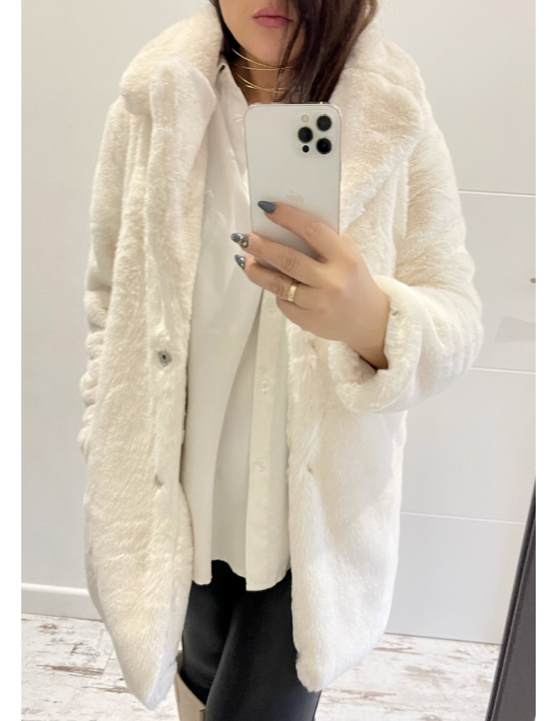 abrigo-pelo-blanco-762ckz-1.jpg